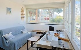 Studio tout équipé vue sur Port